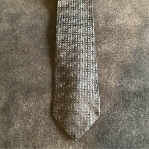 VTG Principe Silk Black Geometric Patterned Tie Made in Italy